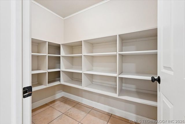 1001 W Decatur Street, Broken Arrow, OK 74011