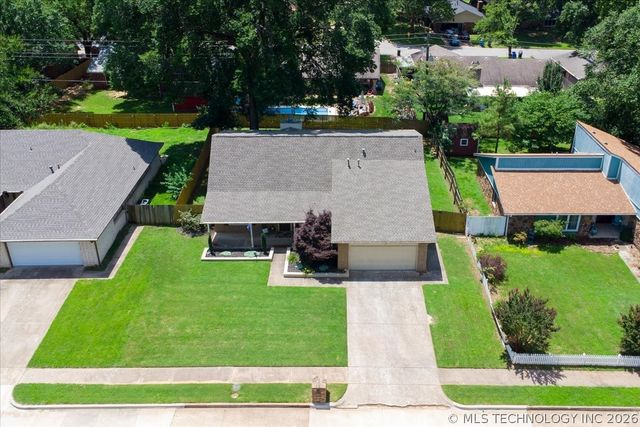 1001 W Decatur Street, Broken Arrow, OK 74011