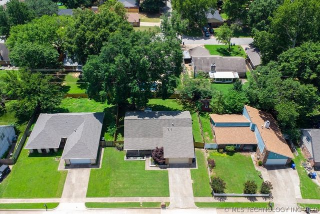 1001 W Decatur Street, Broken Arrow, OK 74011