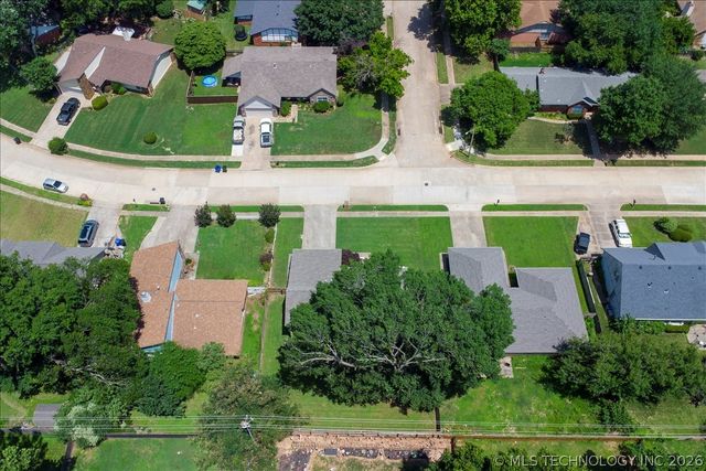 1001 W Decatur Street, Broken Arrow, OK 74011