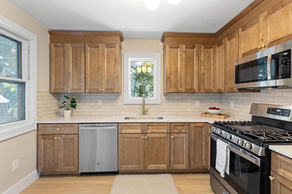 2744 Toledo Avenue S, Saint Louis Park, MN 55416