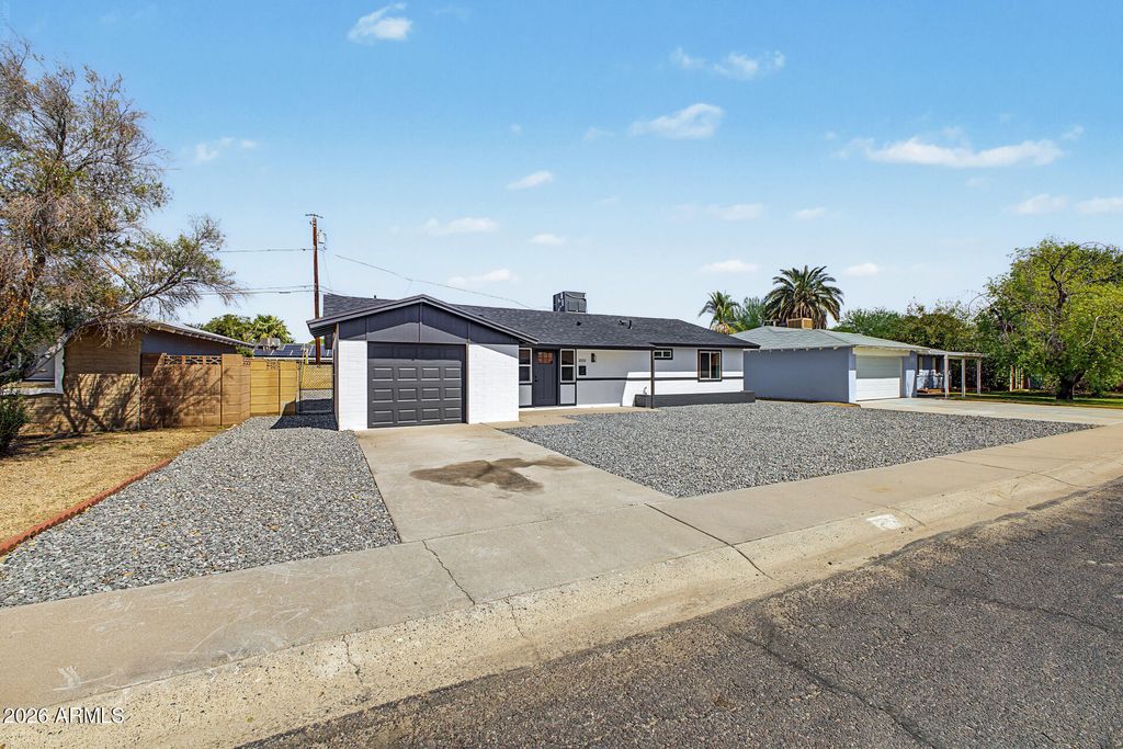 2532 W COLUMBINE Drive, Phoenix, AZ 85029 — photo 3