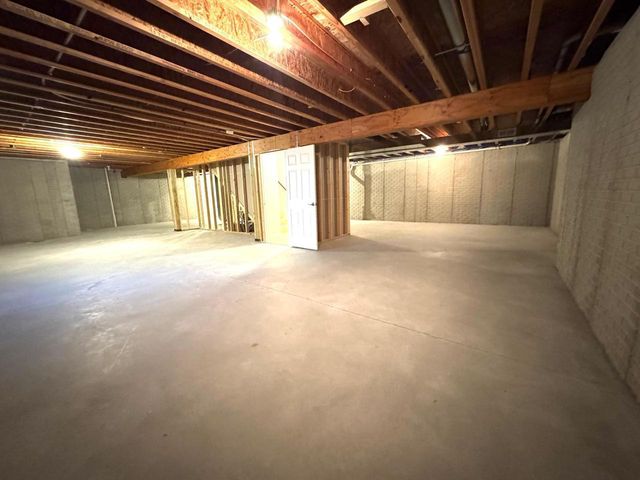 N63W23954 Terrace DRIVE, Sussex, WI 53089