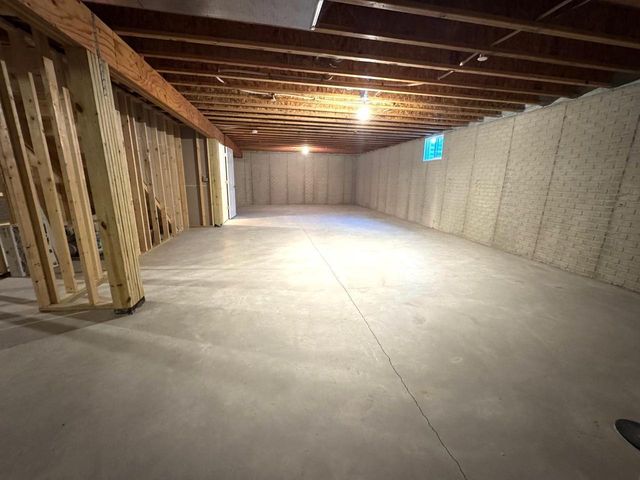 N63W23954 Terrace DRIVE, Sussex, WI 53089