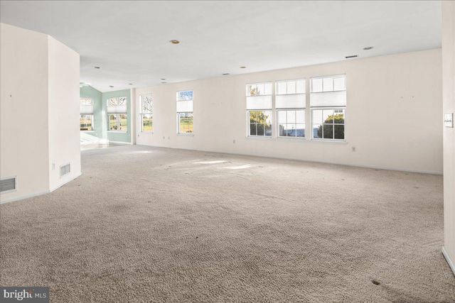 16 POWDERHORN WAY, Allentown, NJ 08501