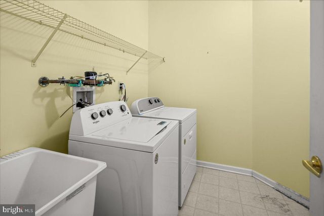 16 POWDERHORN WAY, Allentown, NJ 08501