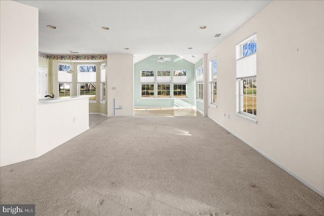 16 POWDERHORN WAY, Allentown, NJ 08501