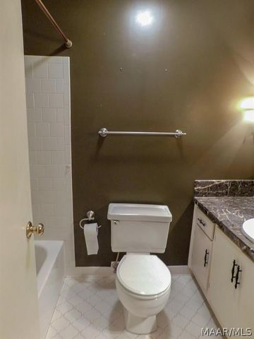 212 Davors Drive, Montgomery, AL 36109