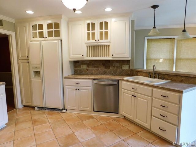 212 Davors Drive, Montgomery, AL 36109