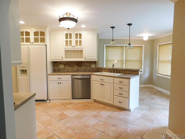 212 Davors Drive, Montgomery, AL 36109