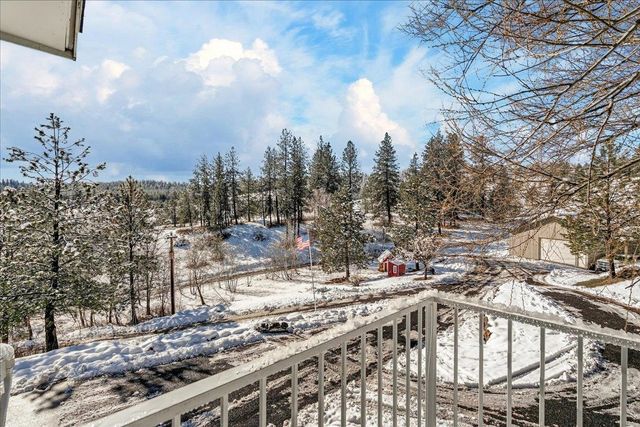 6802 S Conklin Rd, Greenacres, WA 99016