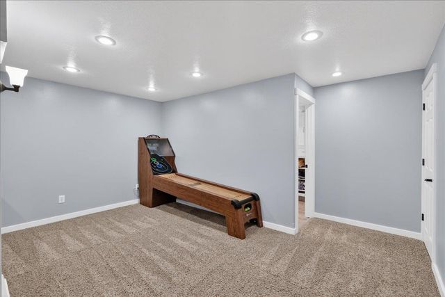 6802 S Conklin Rd, Greenacres, WA 99016