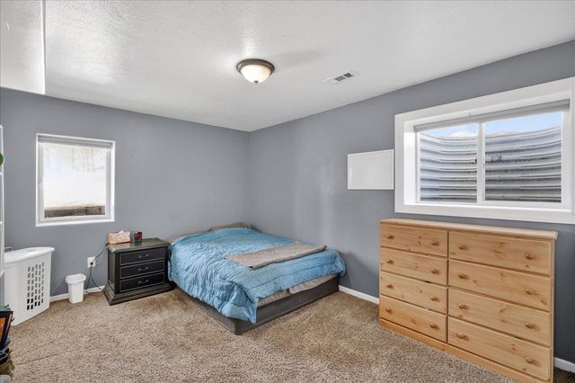 6802 S Conklin Rd, Greenacres, WA 99016