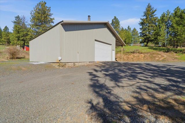 6802 S Conklin Rd, Greenacres, WA 99016