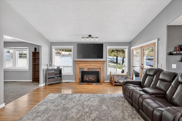 6802 S Conklin Rd, Greenacres, WA 99016