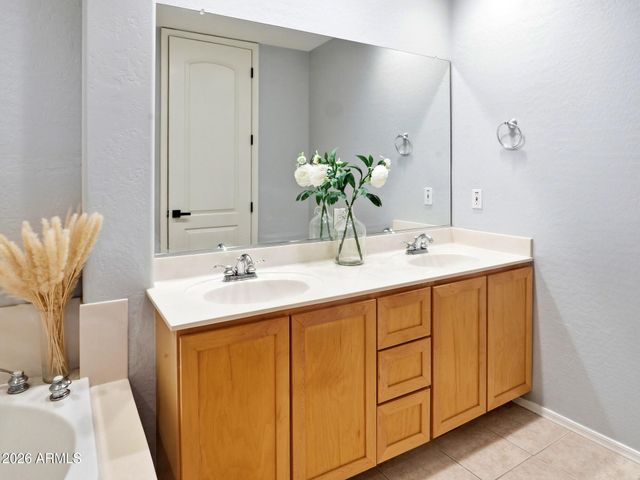 17 W VERNON Avenue 107, Phoenix, AZ 85003