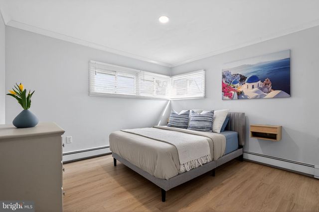 25 RUBY LN, Levittown, PA 19055