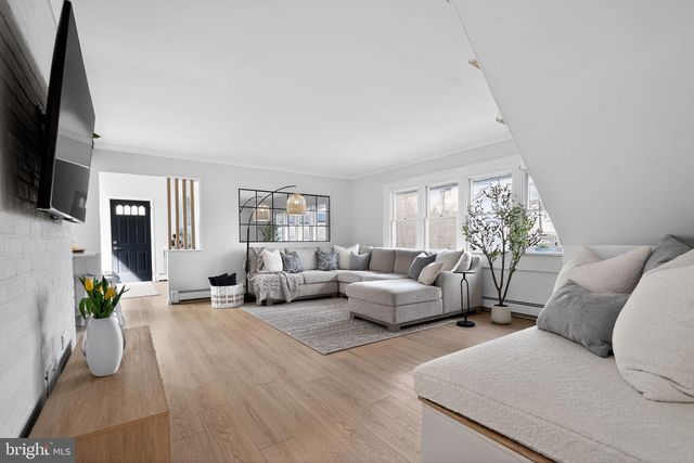 25 RUBY LN, Levittown, PA 19055