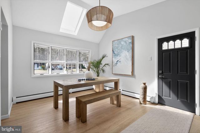 25 RUBY LN, Levittown, PA 19055