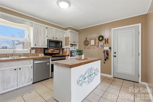 235 Havenhurst Road, Hickory, NC 28601