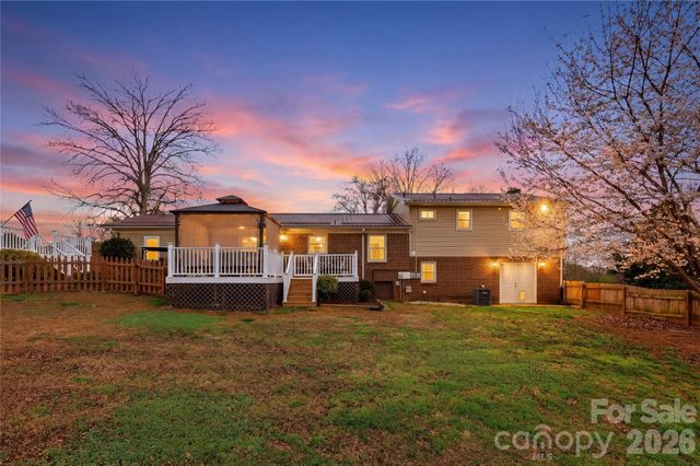 235 Havenhurst Road, Hickory, NC 28601