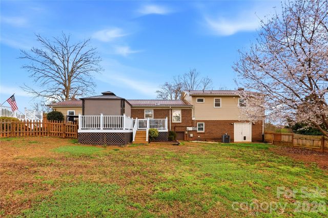 235 Havenhurst Road, Hickory, NC 28601