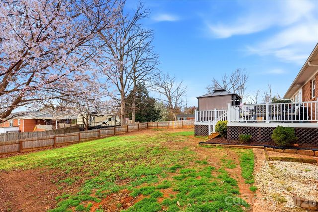 235 Havenhurst Road, Hickory, NC 28601