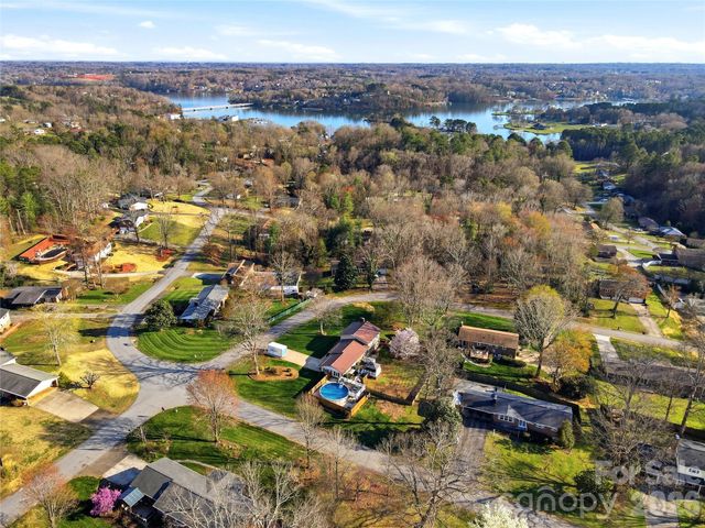 235 Havenhurst Road, Hickory, NC 28601