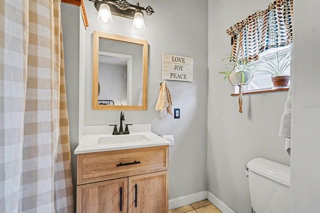 1201 W REYNOLDS STREET, Plant City, FL 33563