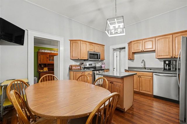 1201 W REYNOLDS STREET, Plant City, FL 33563