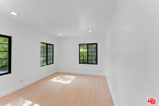 1800 E Benedict Canyon Drive, Beverly Hills, CA 90210