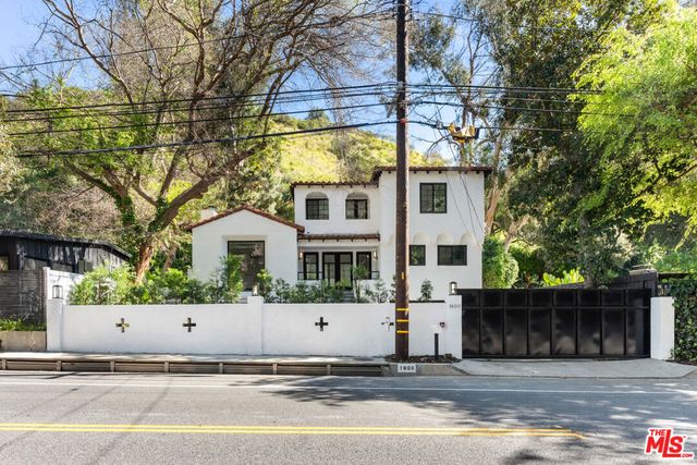 1800 E Benedict Canyon Drive, Beverly Hills, CA 90210