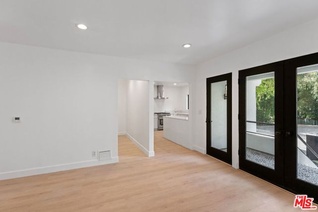 1800 E Benedict Canyon Drive, Beverly Hills, CA 90210