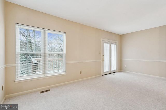 45590 WHITCOMB SQ, Sterling, VA 20166