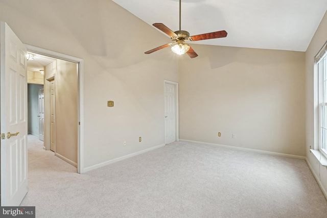 45590 WHITCOMB SQ, Sterling, VA 20166