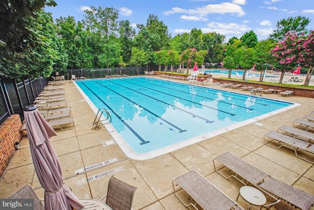 45590 WHITCOMB SQ, Sterling, VA 20166