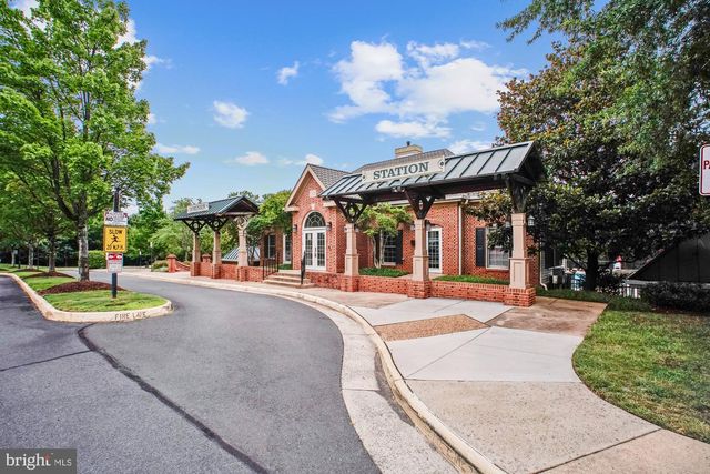 45590 WHITCOMB SQ, Sterling, VA 20166