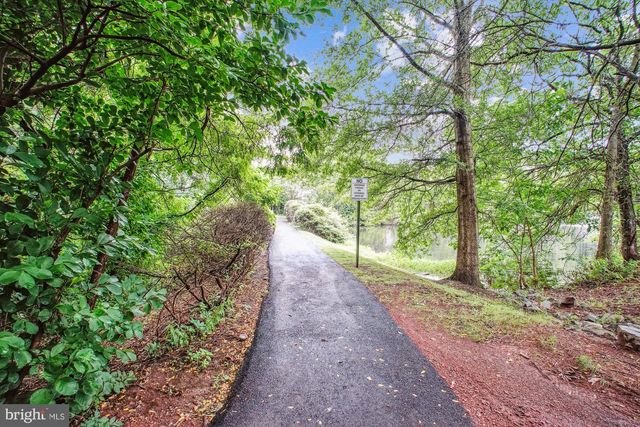 45590 WHITCOMB SQ, Sterling, VA 20166