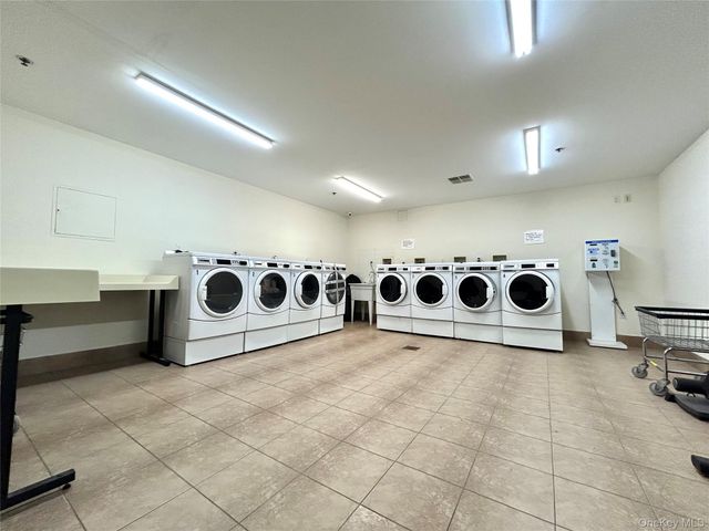 7836 46th Avenue 3D, Elmhurst, NY 11373