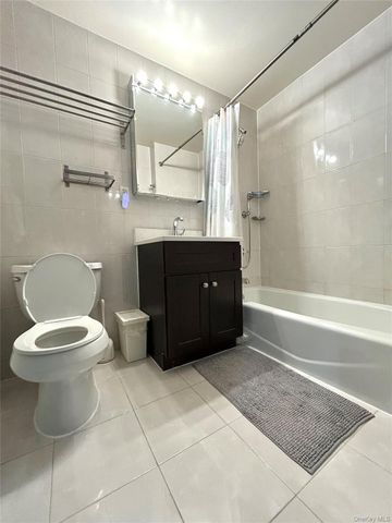 7836 46th Avenue 3D, Elmhurst, NY 11373