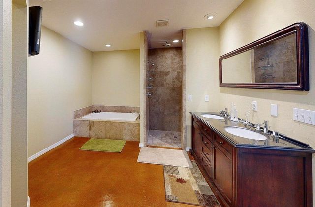 12005 DEERFOOT PLACE, Thonotosassa, FL 33592