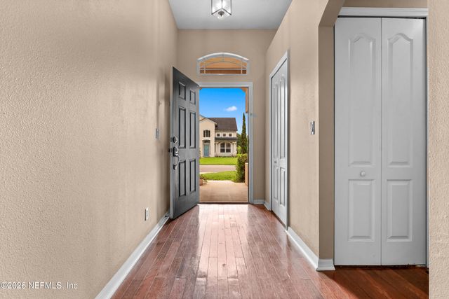 274 BROOKCHASE Lane W, Jacksonville, FL 32225