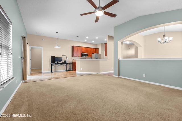 274 BROOKCHASE Lane W, Jacksonville, FL 32225