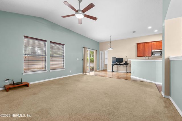 274 BROOKCHASE Lane W, Jacksonville, FL 32225
