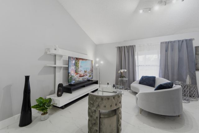 301 KNOTTY WOOD Lane, Wellington, FL 33414