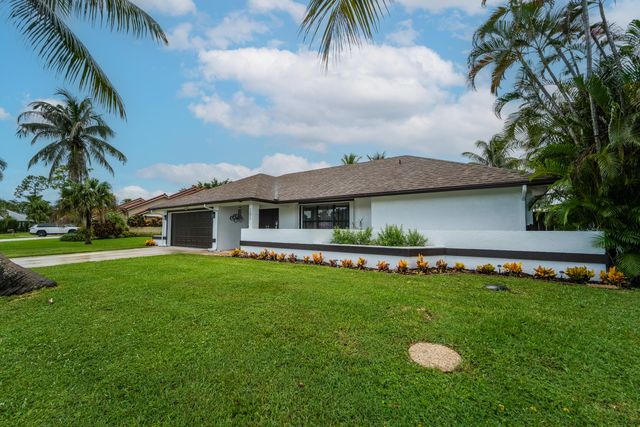 301 KNOTTY WOOD Lane, Wellington, FL 33414