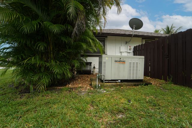 301 KNOTTY WOOD Lane, Wellington, FL 33414