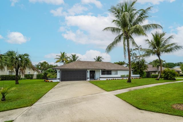 301 KNOTTY WOOD Lane, Wellington, FL 33414