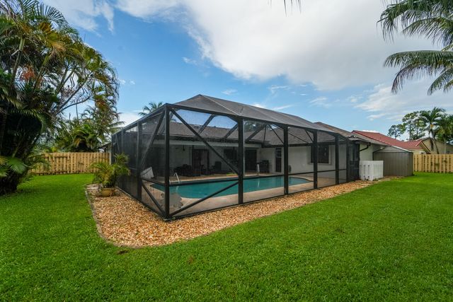 301 KNOTTY WOOD Lane, Wellington, FL 33414