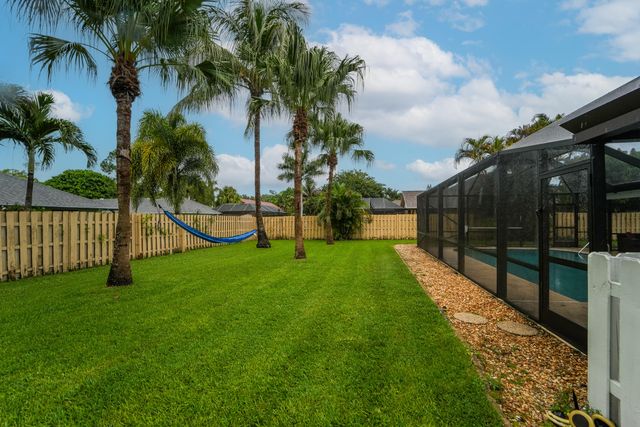 301 KNOTTY WOOD Lane, Wellington, FL 33414